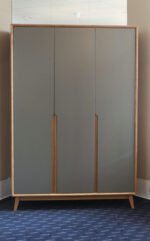 Oak 3-Door wardrobe MOON